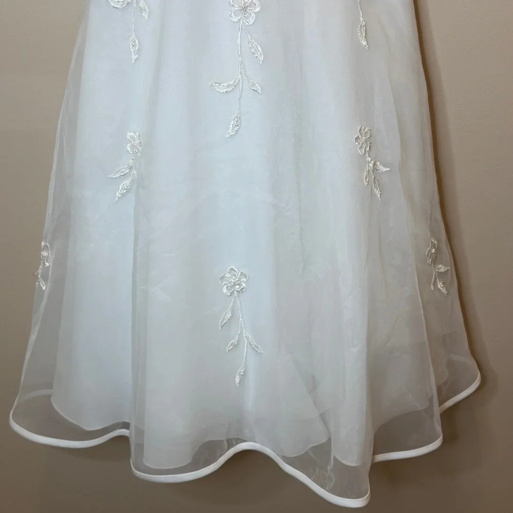 Davids Bridal Girls White Beaded Floral Tulle Flower Girl Dress Size 6 Communion - Picture 3 of 16